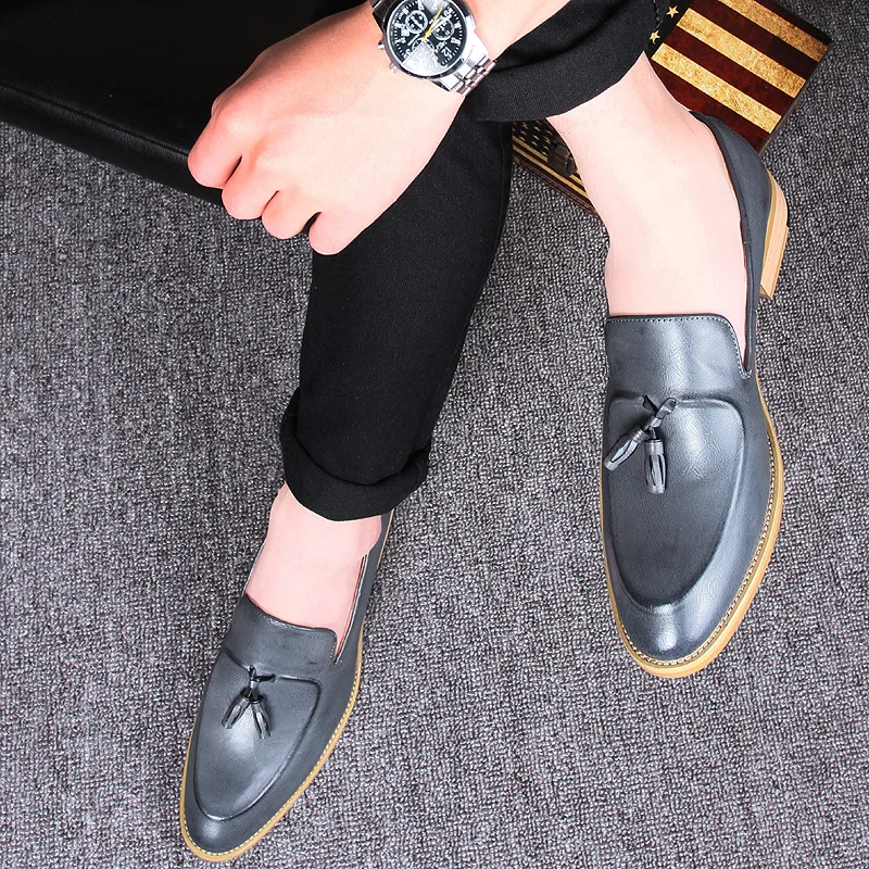 Herenschoenen zapatos charol hombre обувь на плоской подошве комфортная Мужская sapatos sociais masculinos Водонепроницаемые кожаные лоферы с кисточками