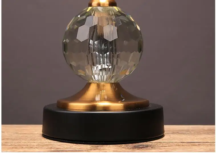 American Creative Abstract Metal Crystal Ornament 5 American Creative Abstract Metal Crystal Ornament 5