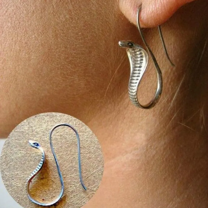 

Woman's Retro Cobra Earrings Irregular Woman Geometric Earrings Snake Earrings for Women Party Jewelry