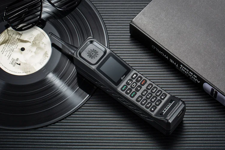 black С антенной Ретро стиль большой бар мобильный телефон сильный сигнал power Bank Dual sim 4500 мАч фонарик MP3 MP4 Вибрация Bluetooth - Цвет: black