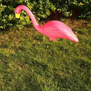 

Plastic Flamingo Figurines Flamingo Ornament Beautiful Lifelike Wedding Yard Garden Ornaments Artificial