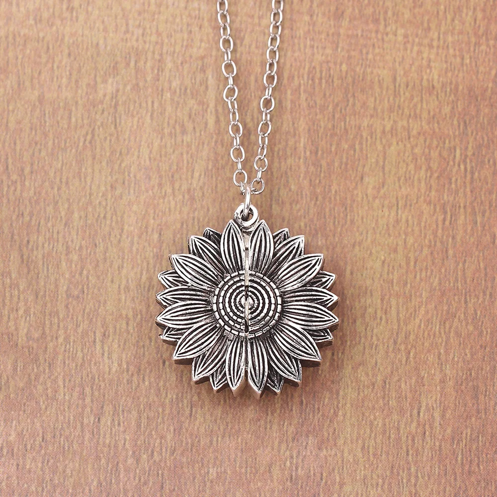 12297181221_659750570