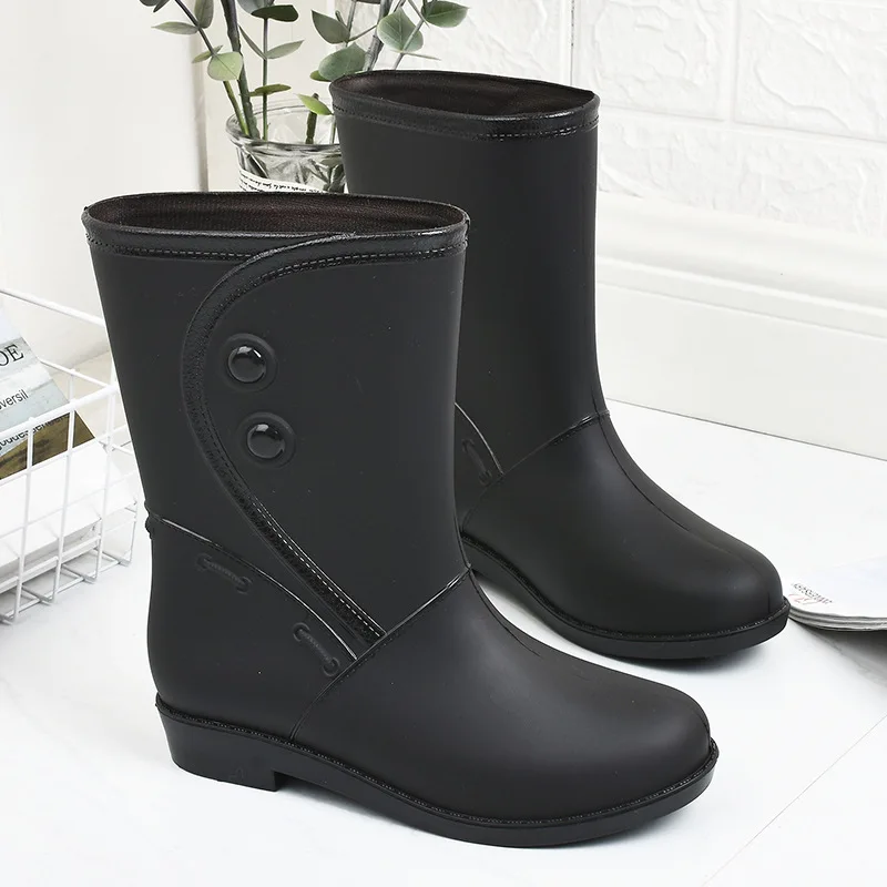 2021 Women Mid-calf Rain Boots Non-slip Short Outdoor Rain Shoes Woman Solid Waterproof Rainboots Warm Plush Inserts