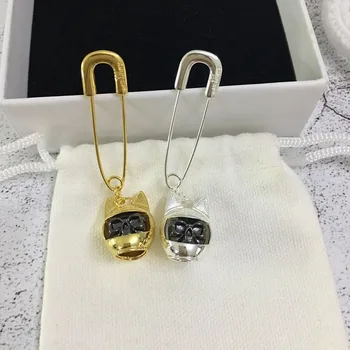 

2020 New Women's Stylish Casual Paper Clip Animal-Shaped Unilateral Earrings
