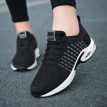 Спортивная обувь для женщин; сезон осень-зима; Новинка; сетчатая дышащая обувь для отдыха на толстой подошве; модная женская обувь с воздушной подушкой