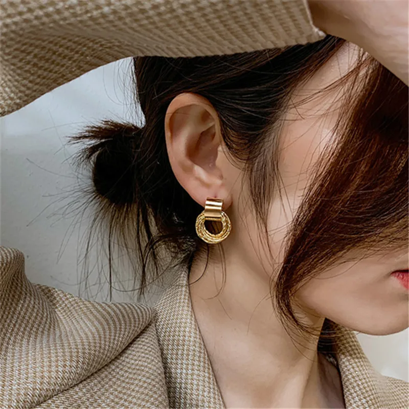 2021 New Spring Minimalist Compact Stud Earrings Internet Celebrity Temperamental Euro-American Jewelry Geometry Circle Earrings - Image 4