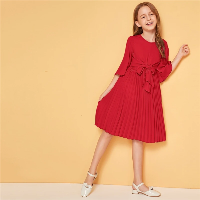 SHEIN/детское однотонное плиссированное платье с завязками спереди для девочек; милое детское платье; коллекция года; Летние Детские платья трапециевидной формы с рукавами-воланами до колена
