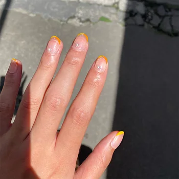 

24pcs French Style Orange press on Nails Detachable round head Fake Nails Glossy artificial nails with glue for girls