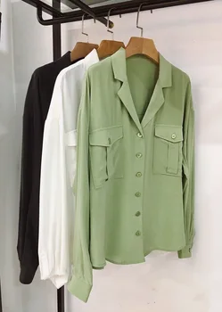 

Women Shirt New Spring / Summer 2020 Tricolor Suit Collar Big Pocket Simple Silk Shirt