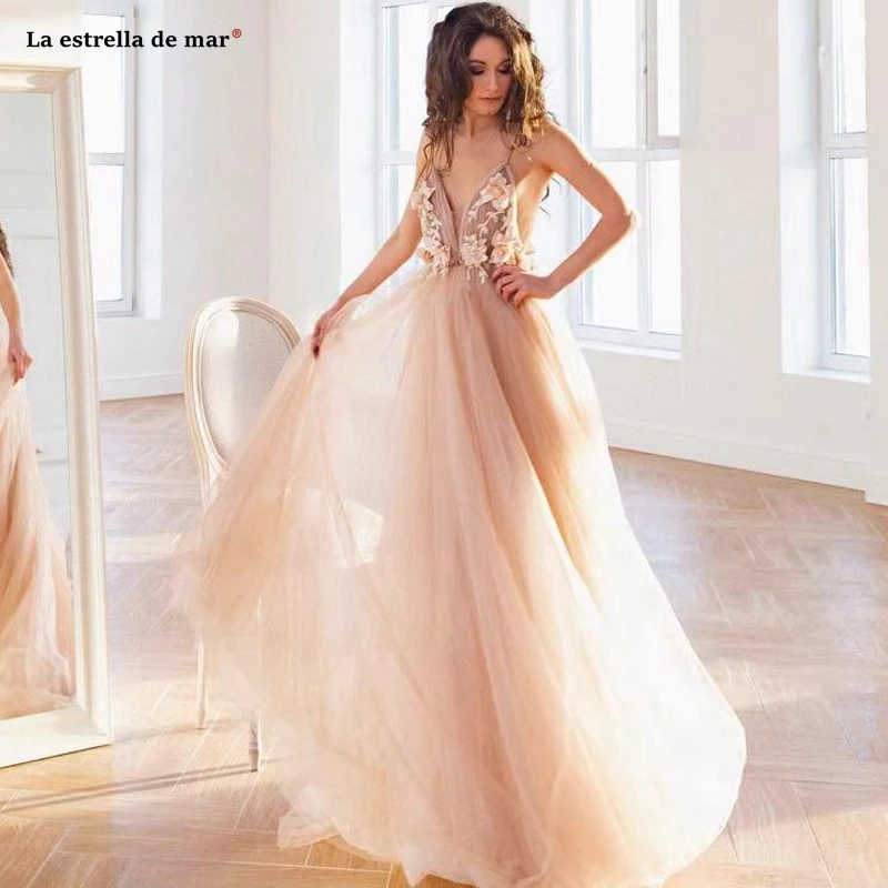 

Vestido de noiva new tulle 3D flower V neck Spaghetti Straps ivory champagne boho wedding dress robe de mariee stock