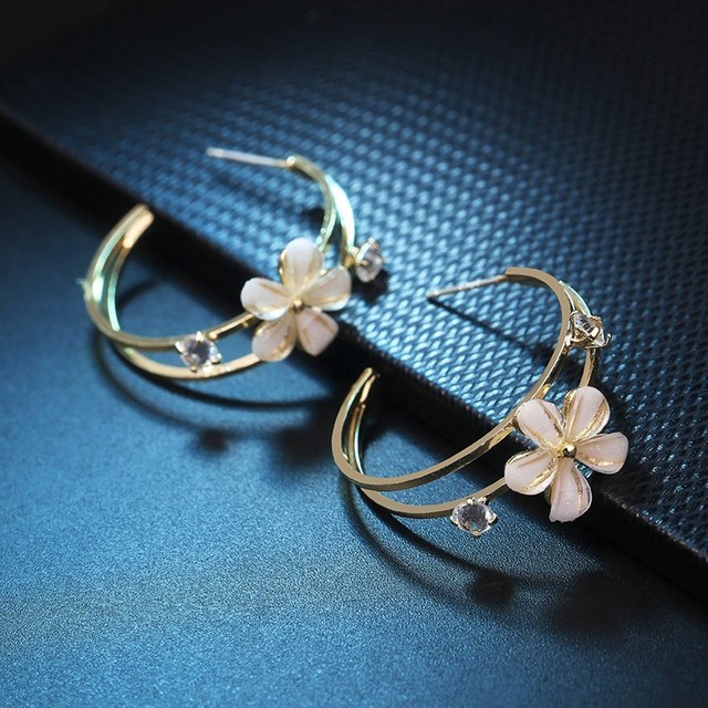 Fashion Exquisite Gold Color Hoop Earrings Flower Crystal Zircon Earring for Women Party Jewelry Brincos Gift