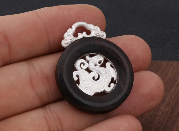 9739024135_2092824473