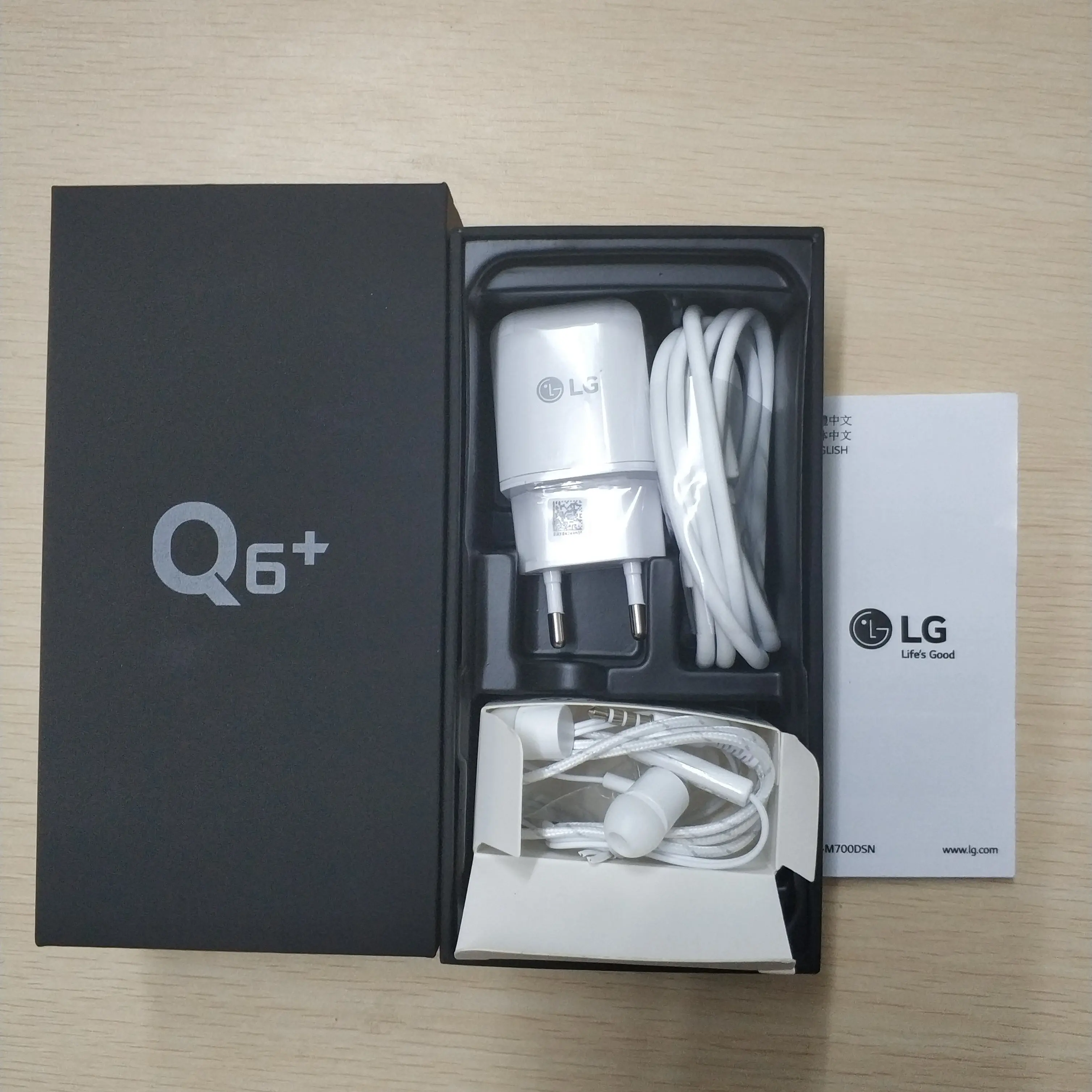 Разблокированный мобильный телефон LG Q6, 5,5 дюймов, 3 ГБ ОЗУ, 32 Гб ПЗУ, четыре ядра, 4G-LTE, отпечаток пальца, полный экран(без польского языка
