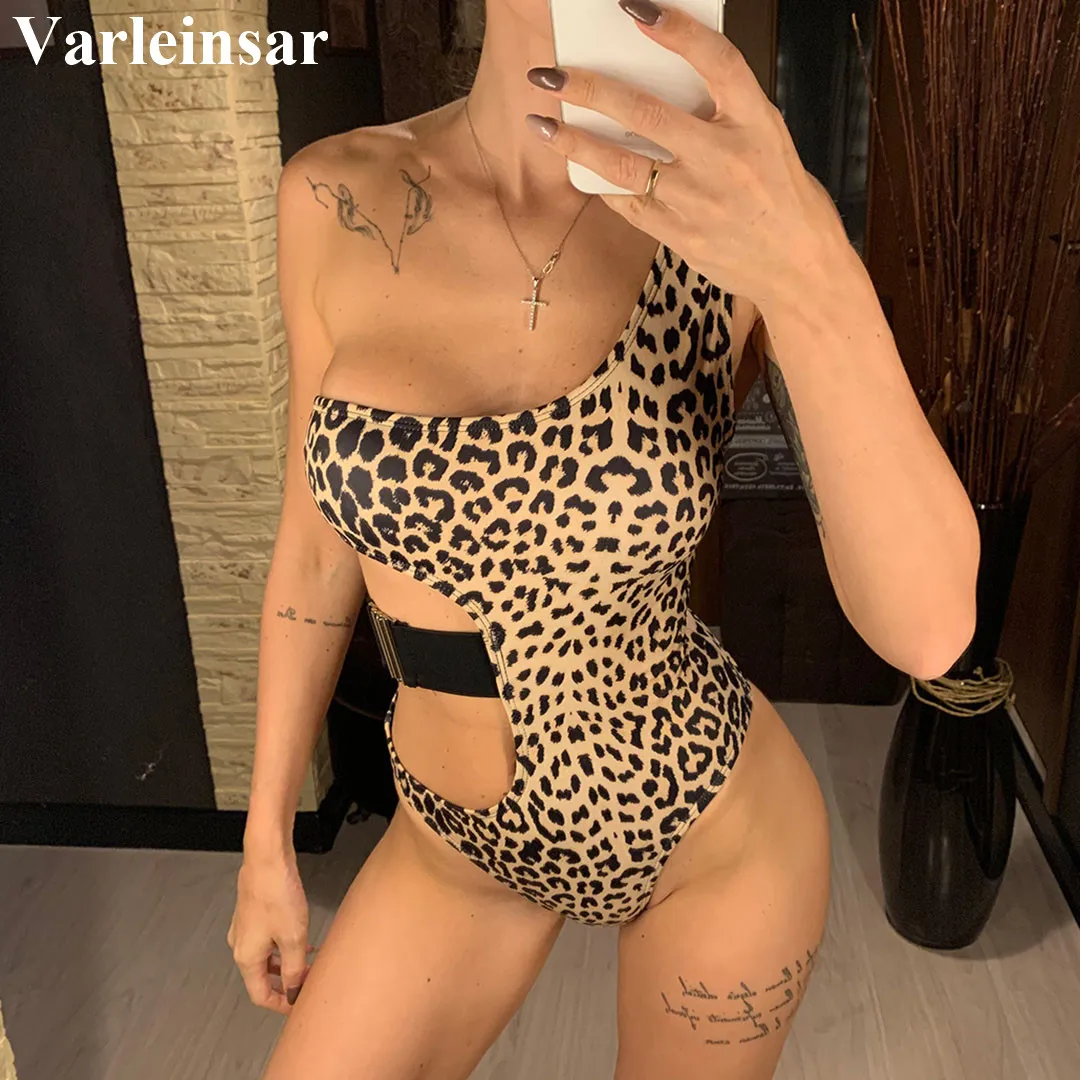 2020 New Sexy Print Leopard One Shoulder Piece Swimsuit Women Swimwear Female Bather Bathing Suit Swim Wear Monokini V1704L | Спорт и