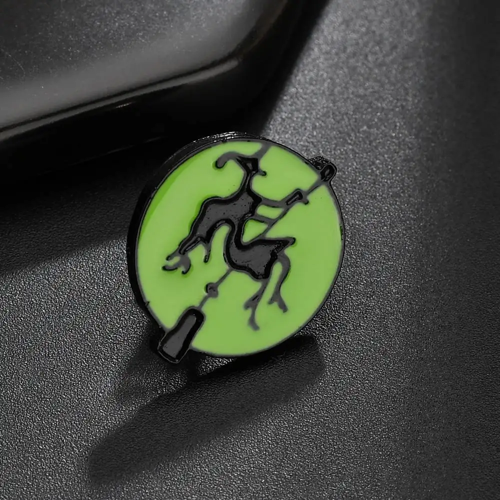 VOHE Забавный мультфильм скелет Броши зомби призрак Кнопка Pin сумка шляпа Значок Череп ювелирные изделия подарок для детей друзей