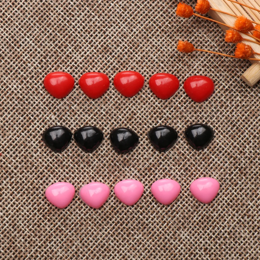 Plastic Triangle Nose DIY Craft Toy Accessory for Dolls and Bears