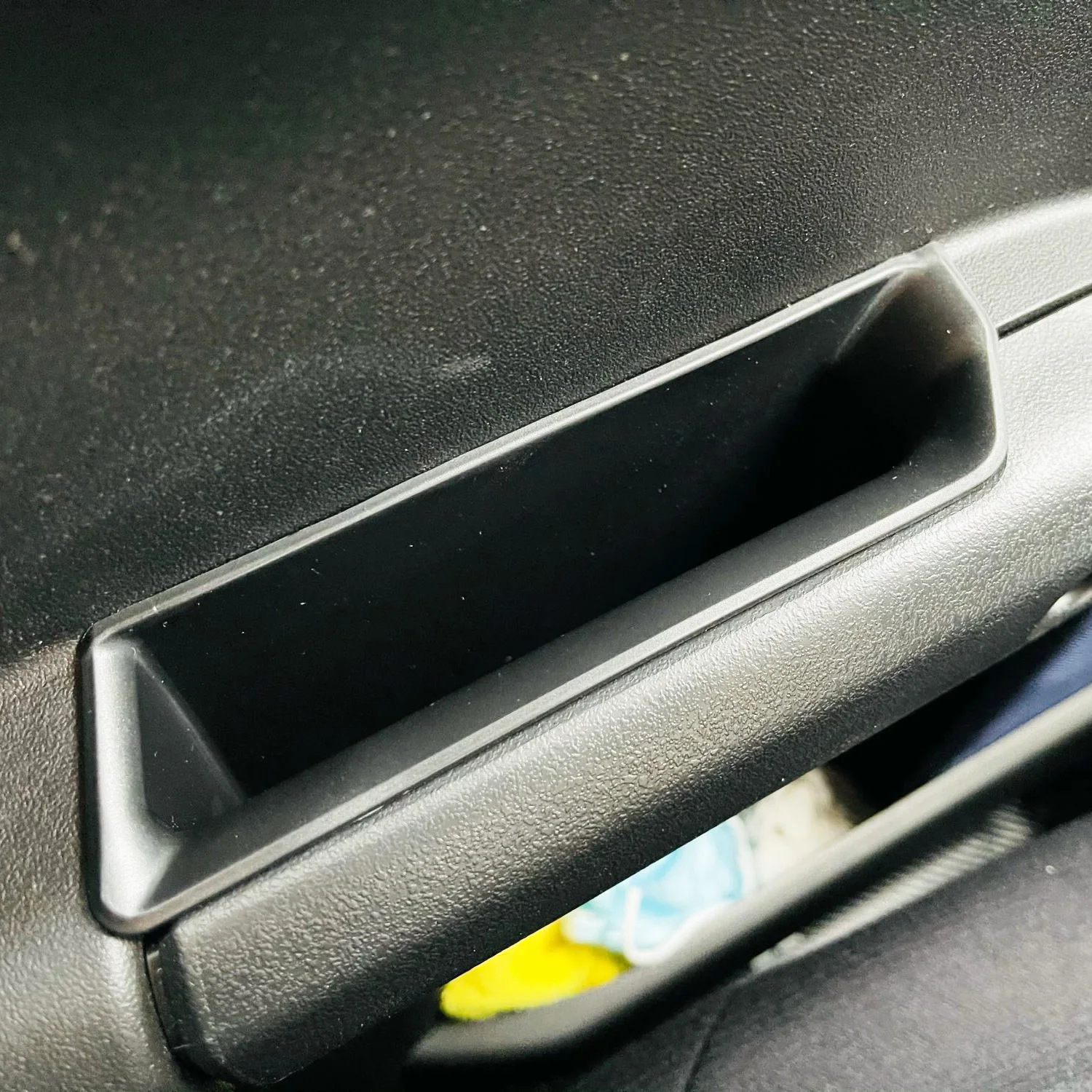 Car Interior Front Door Side Storage Box Glove Organizer Phone Container Case Handle Pocket For Suzuki Jimny JB74 2019 2020 2023 images - 6