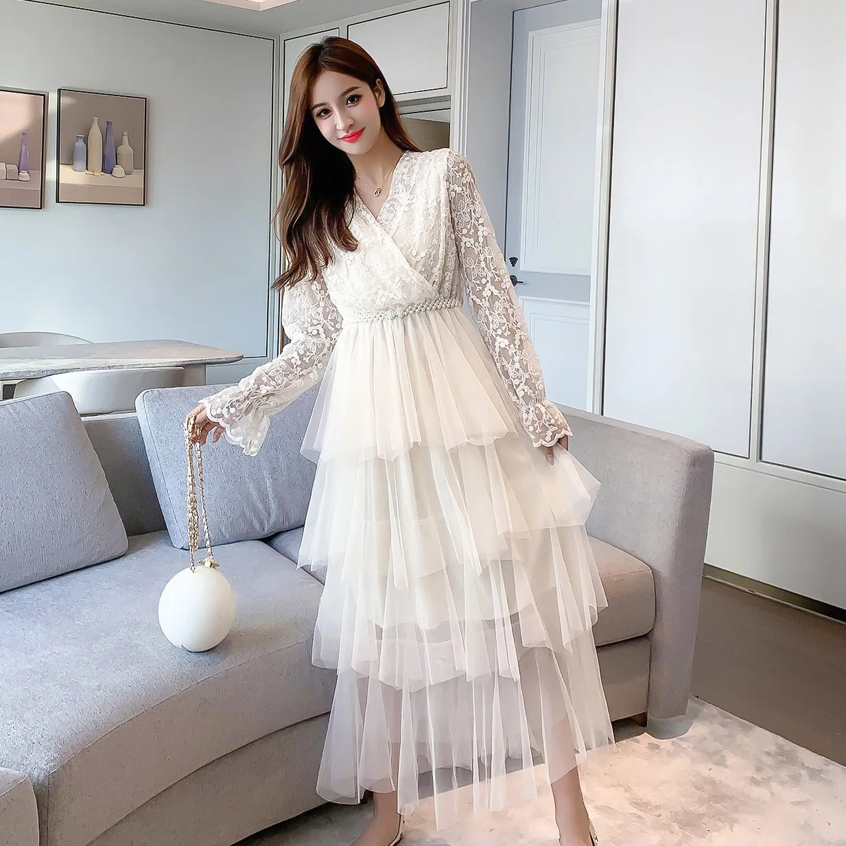 

2020 Spring Clothing Sweet Immortal Waist Hugging Bell Sleeve Lace Joint Gauze Mid-length Dress Spring Skirt