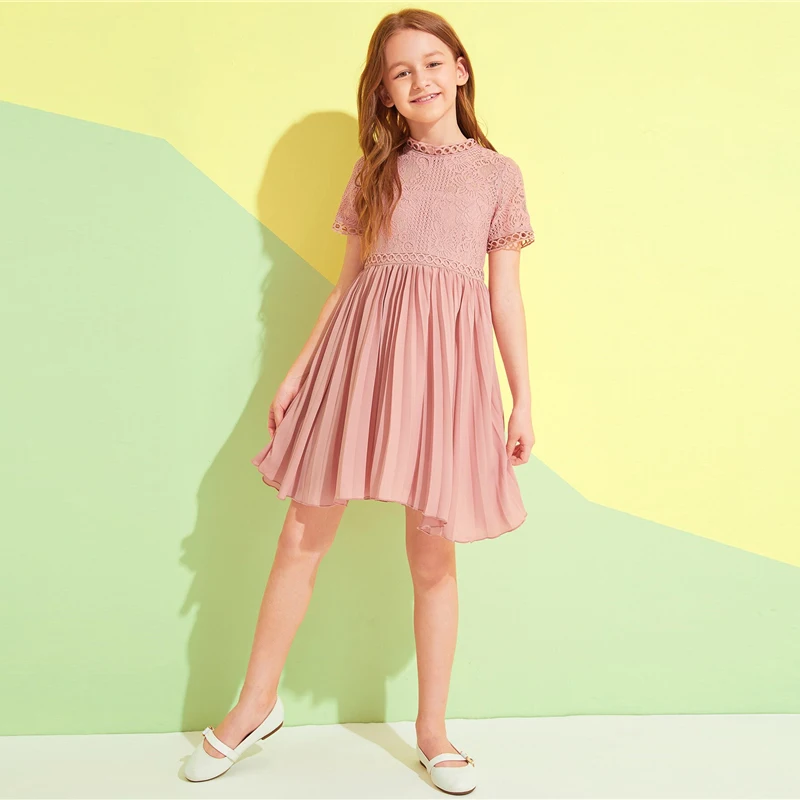 SHEIN Kiddie/красное платье в горошек с рюшами и открытыми плечами для девочек г. летнее расклешенное платье до колена с короткими рукавами для отдыха в стиле бохо