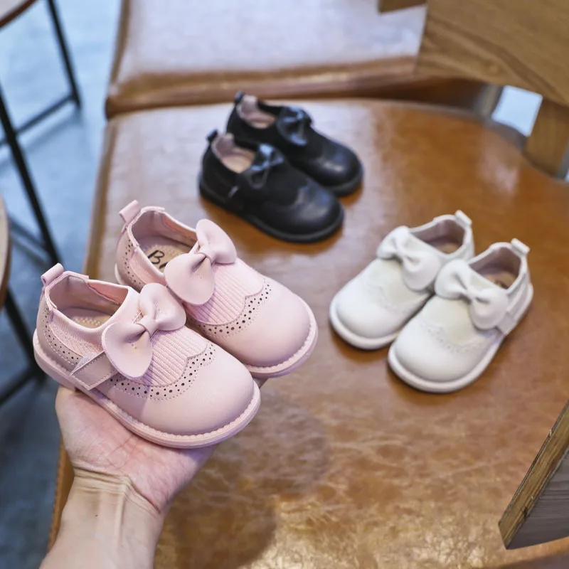 Zapatos de cuero de moda para niños y niñas, calzado informal de fondo suave, zapatos de princesa con lazo, novedad de 2021