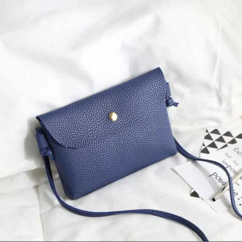 

European station women's bag spring section 2020 wild soft face soft leather small square bag messenger small bag shoulder bag