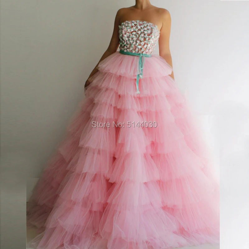 

Strapless Pink Prom Dresses 2019 Handmade 3D Flowers Tiered Tulle A-Line Prom Gown Long Evening Party Dress vestidos de gala