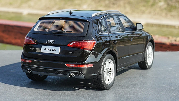 Авторизованный подлинный Сплав 1:18 масштаб Audi Q5 SUV литая модель классическая модель автомобиля на Рождество/День рождения подарок, коллекция