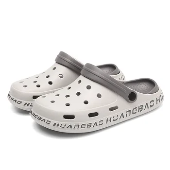 

2020 Men Sandals Crocks Summer Hole Shoes Crok Rubber Clogs Men EVA Unisex Garden Shoes Black Crocse Beach Flat Sandals Slippers