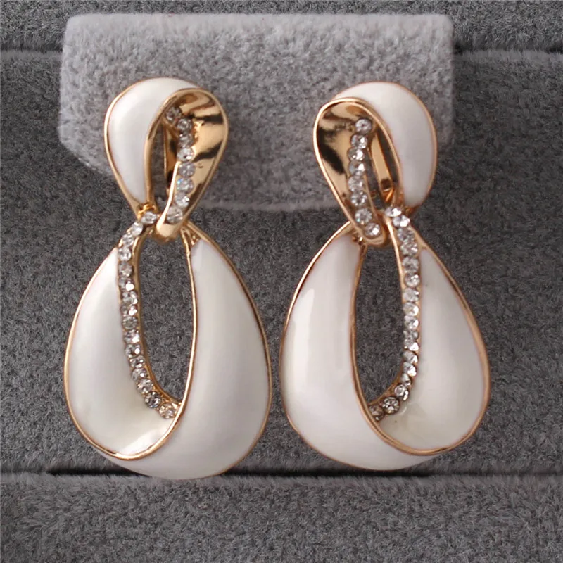 

2019 New Arrival Big Statement Rhinestone Enamel No Pierced Elegant Ear Clip Geometric Hollow-out Clip On Earrings