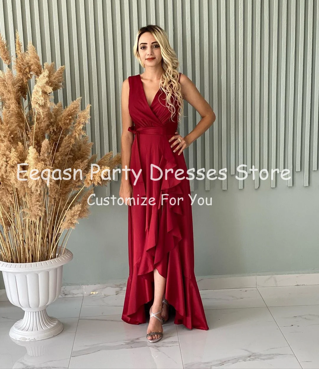 Eeqasn Burgundy Satin Bridemaid Dresses For Wedding Party Simple V-Neck Ruffles Women Prom Dresses Slit Formal Evening Gowns images - 6