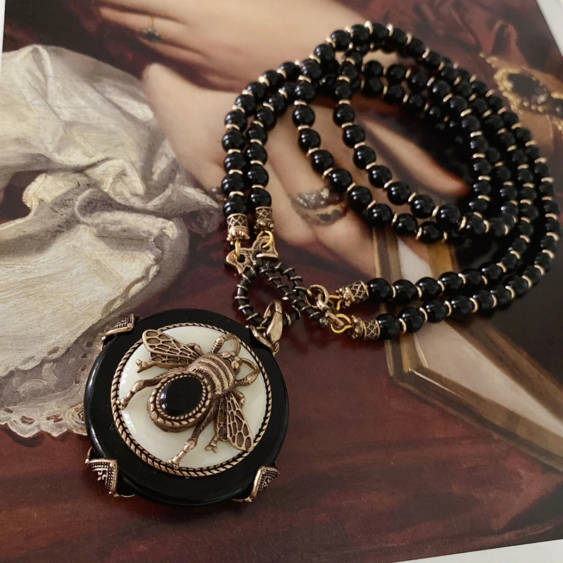 

women's court style retro necklace accessories