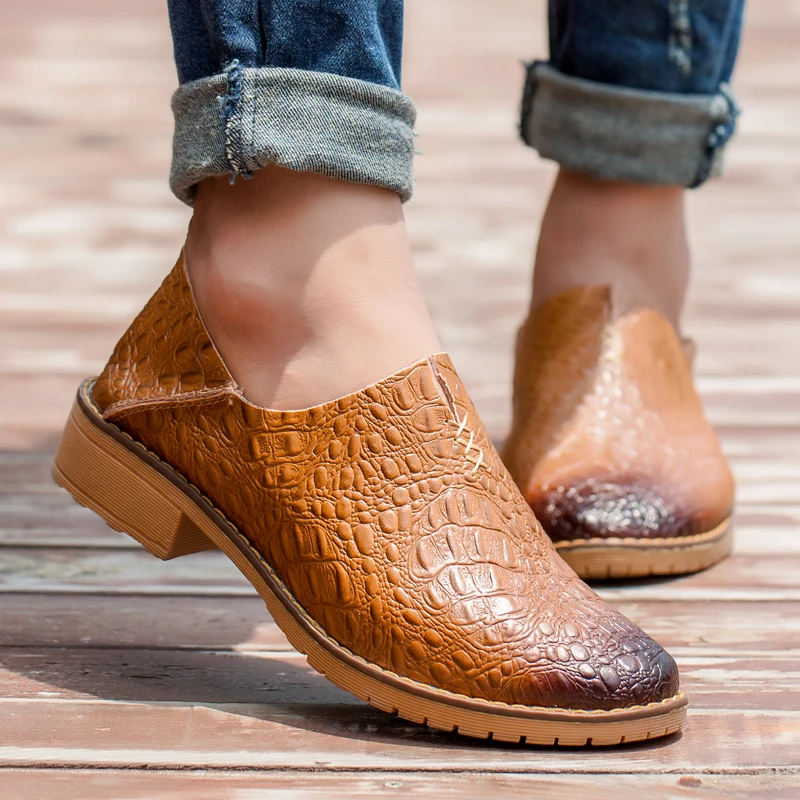 

Oxford Shoes Women Genuine Leather Round Toe Slip on Gradient Brown Flats Shoes Woman Big Size 35-42 Emboss Zapatos Mujer