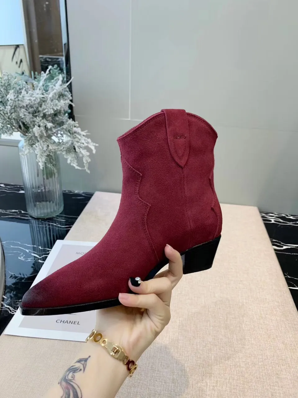 Г., Осенние Замшевые полусапожки в сдержанном стиле женские рыцарские сапоги на не сужающемся книзу массивном каблуке ботильоны для женщин с острым носком без застежки, высокое качество - Цвет: Wine red suede