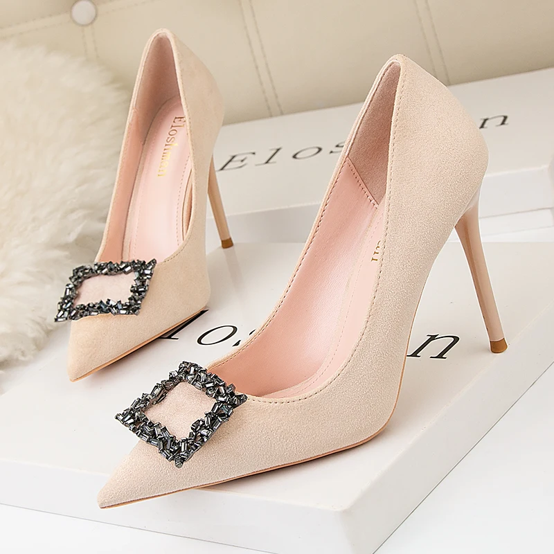 Fashion Women Pumps 2021 New Transparent Crystal High Heels Sexy Pointed Toe Slip-on Wedding Party Shoes for Lady Plus Size
