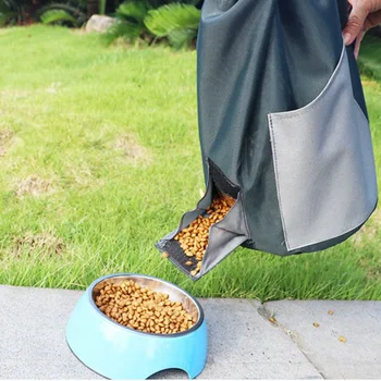 

10L Portable Dog Food Storage Bag Waterproof Travel Dog Food Container Oxford Cloth Food Dispenser for Pet Outdoor Travel