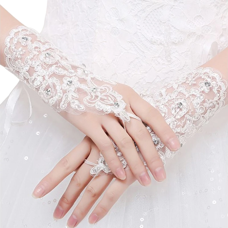 Женские высококачественные свадебные перчатки с коротким абзацем, элегантные Стразы