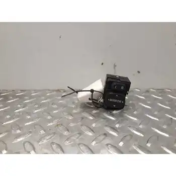 

183574 Rear View Toyota Prius (nhw20) 1.5 Cat