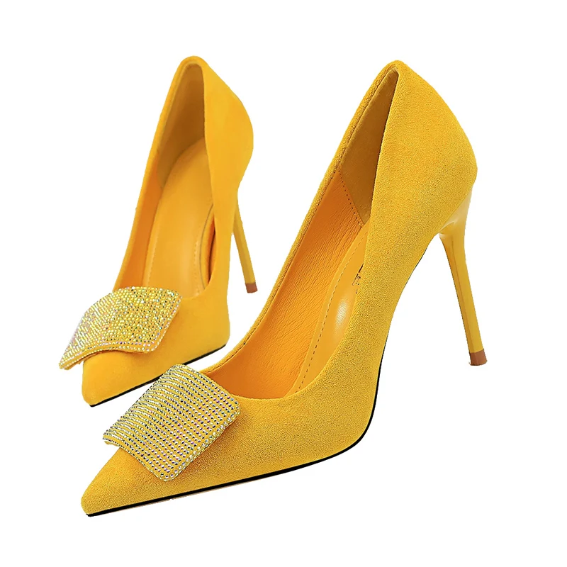 Yellow glitter heels Clearance