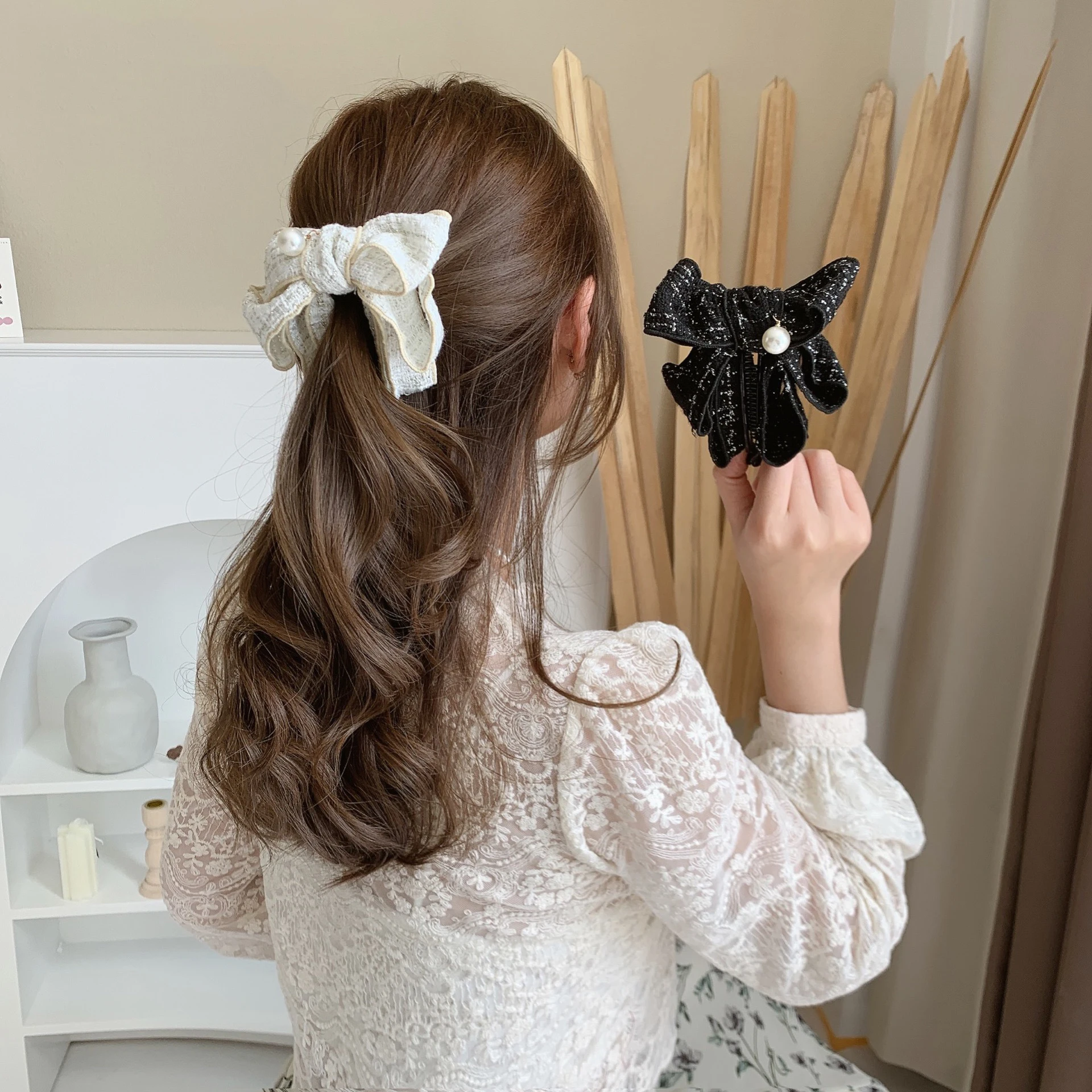 

Korean Style Fashion Women Elegant White Black Layered Bowknot Banana Hair Clip Crab Claw Wool Simulated-pearl Shiny Hair Holder
