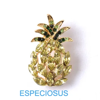 

New Jewelry Yellow Color Rhinestone Pineapple Gold Color Crystal Brooch Lady Gifts Ornaments Alloy Breast pin Accessory Garments