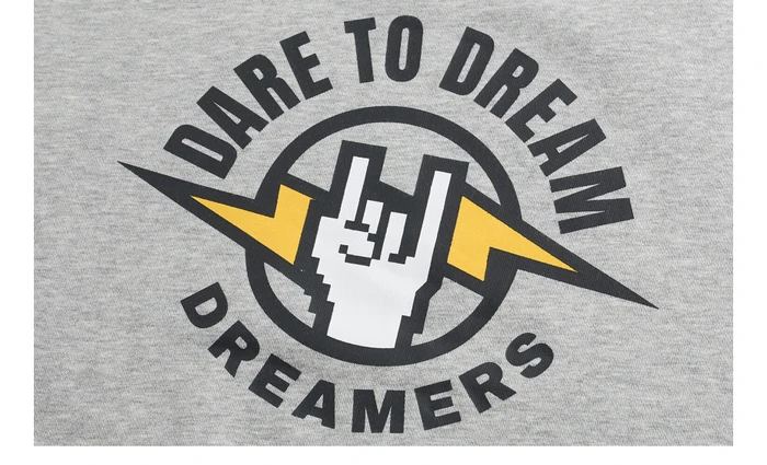 Giordano мужской джемпер из натурального хлопка с печатным принтом dare to dream на груди, имеет круглый вырез под шею,а так же несколько цветовых решений