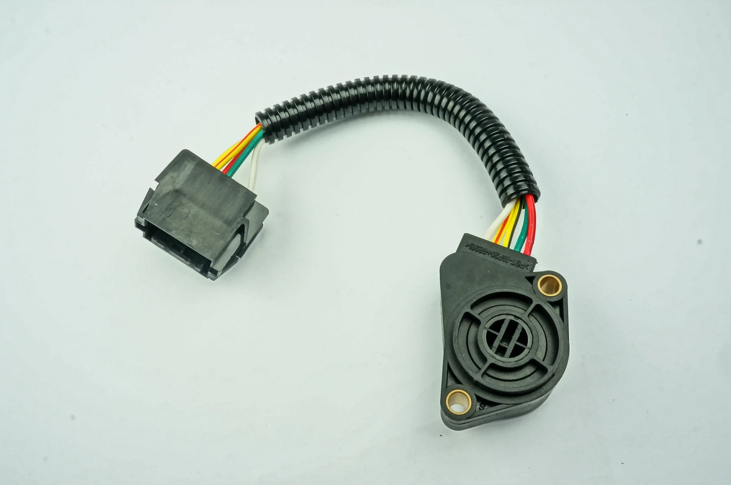 Датчик положения дроссельной заслонки TPS OEM 20504685/1063332/3171530 для VOLVO