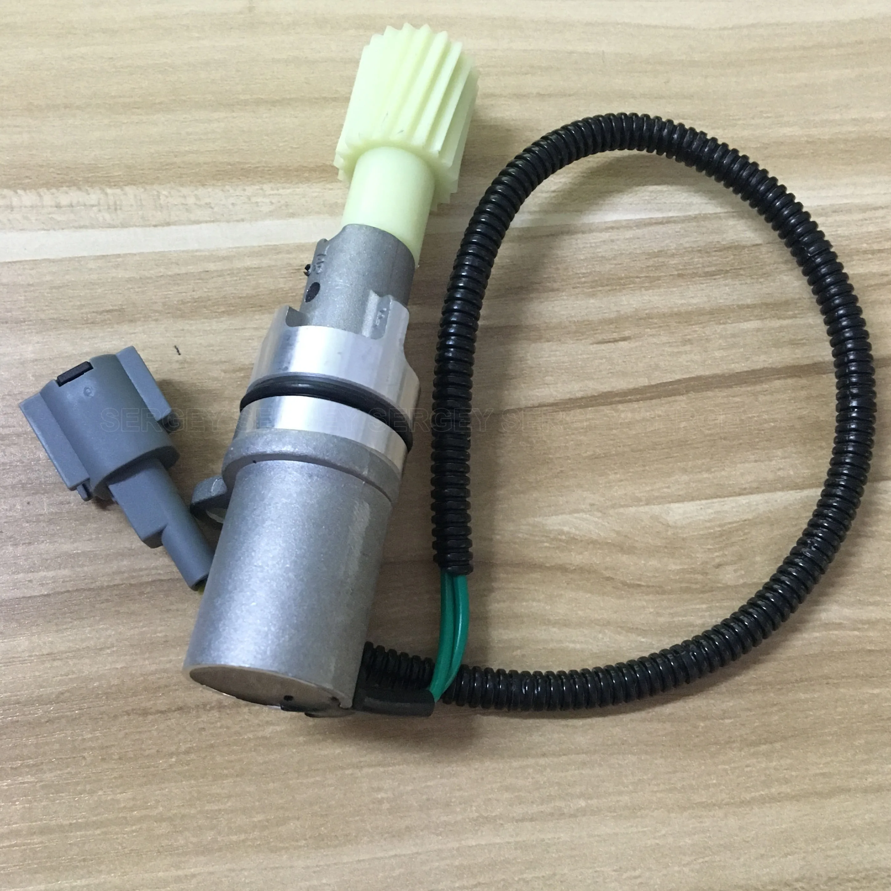 Odometer Speed Sensor 2501074P01 SU4647 SC64 25010-74P01 5S4793 For NISSAN D21 Pathfinder Pickup Frontier 2.4L 3.0L 3.3L