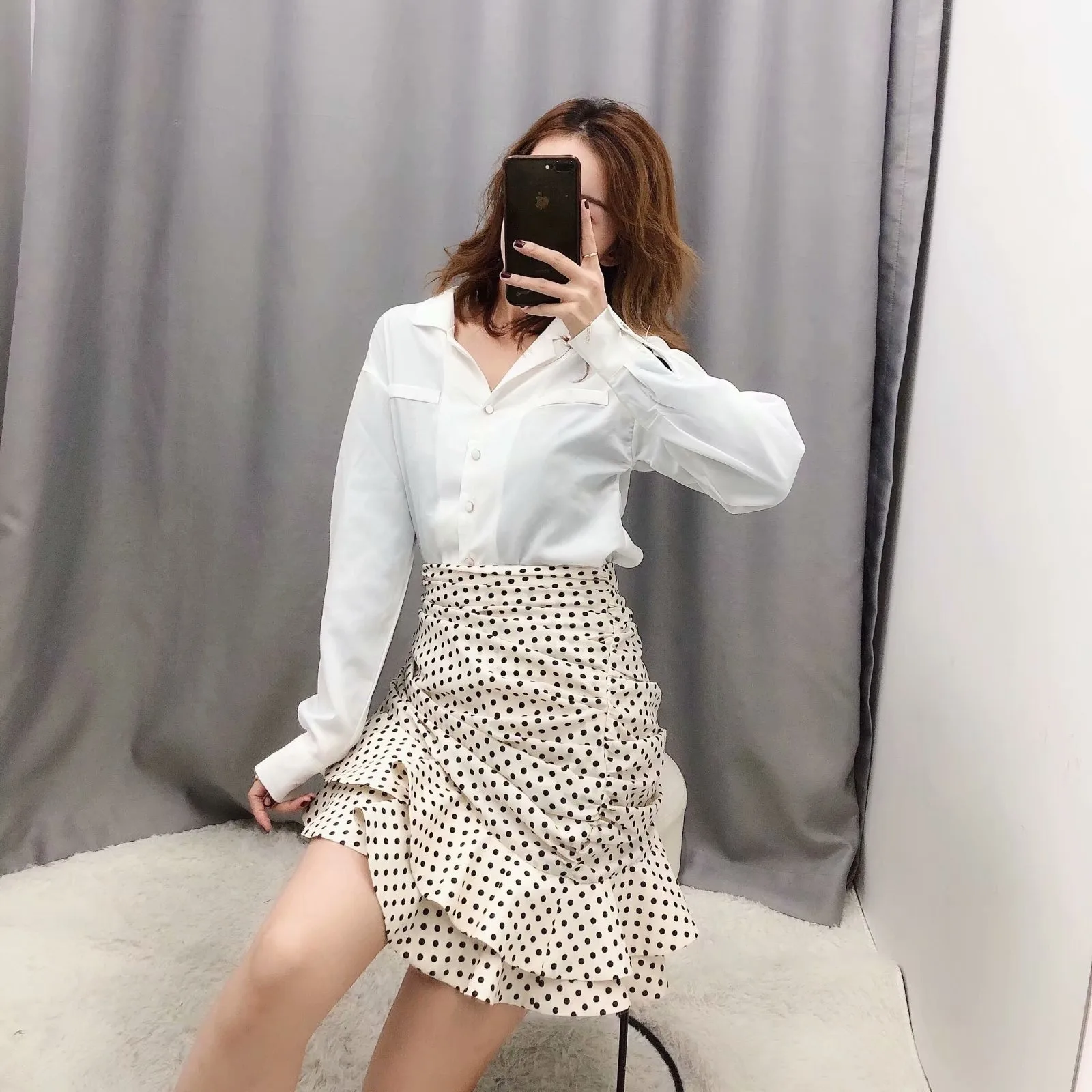 2020 new women summer vanilla polka dot High-waisted mini skirt Ruching detail Ruffled hem Back hidden in-seam zip closure skirt