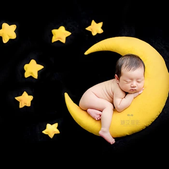 

Fantasyland Newborn Photography Props Moon-shape Pillows With Stars Full-moon Baby Photo Shoot Accessories Creative Props