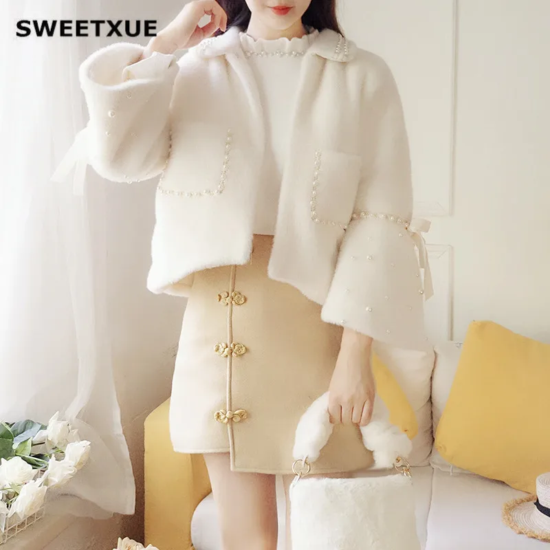 

SWEETXUE Autumn And Winter Coat Short Mink Fur Lambswool Jacket Women's Short Pocket Flare Sleeve Beaded Chic Kawaii Outerwear