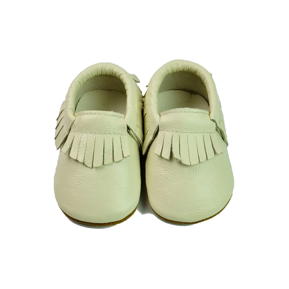 Обувь ручной работы из коровьей кожи с кисточками; обувь для малышей; мокасины для малышей; обувь для новорожденных мальчиков и девочек; обувь из натуральной кожи для малышей