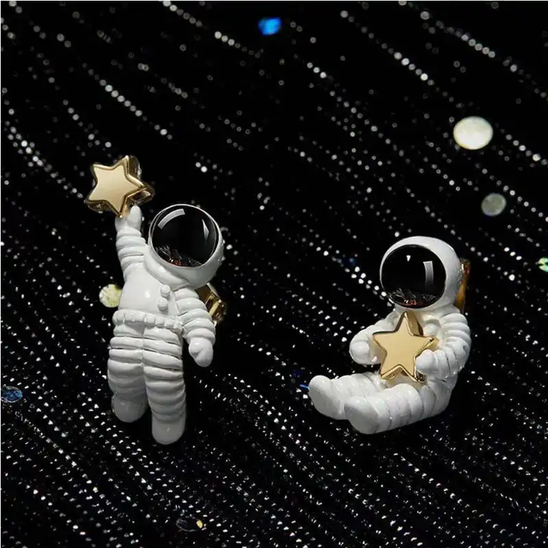 Lindos Aretes Coreanos Creativos De Astronauta De Dibujos Animados Para Mujeres Metal Spaceman Star Earing Joyeria De Moda Brincos Aretes Aliexpress