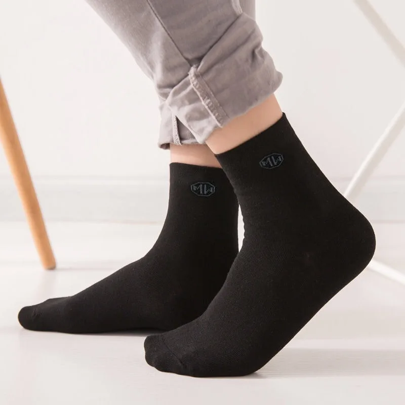 10 пар мужские высококачественные Повседневные Дышащие носки для мужчин Хлопковые брендовые носки для кроссовок быстросохнущие черные белые длинные носки - Цвет: 10 pairs of black