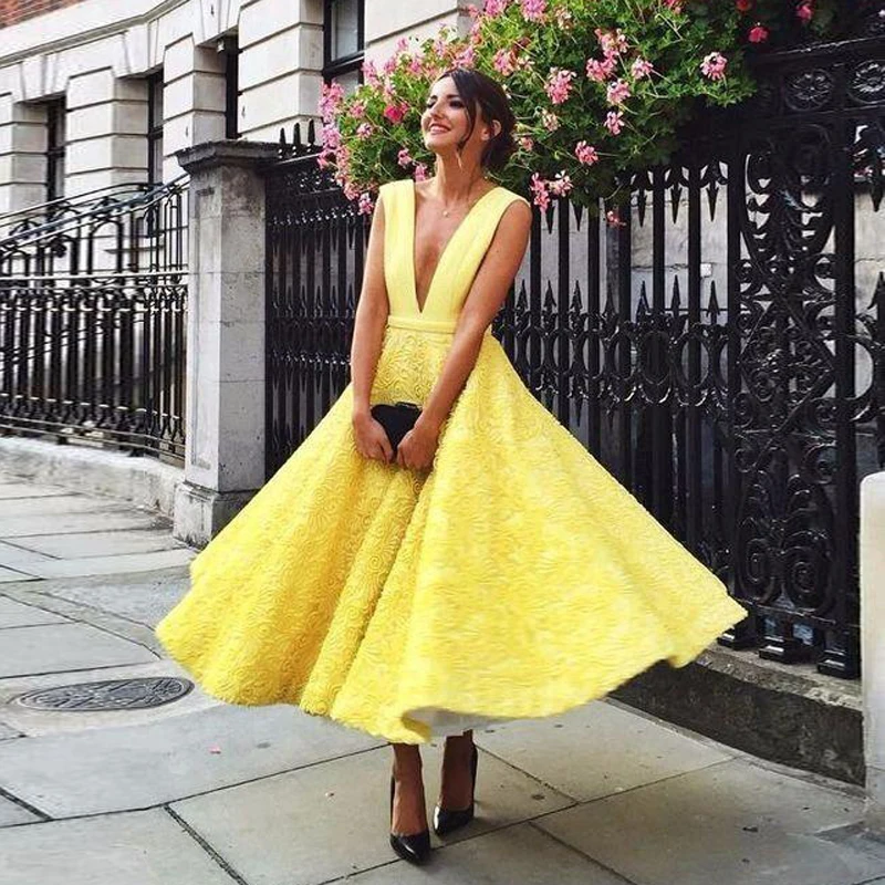 

Yellow Lace A Line Deep V Neck Prom Formal Dress Tea Length Homecoming Gown Backless Graduation Party Dresses Vestidos de gala